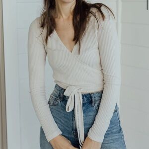 Neuflora Bailey Wrap Top Cream